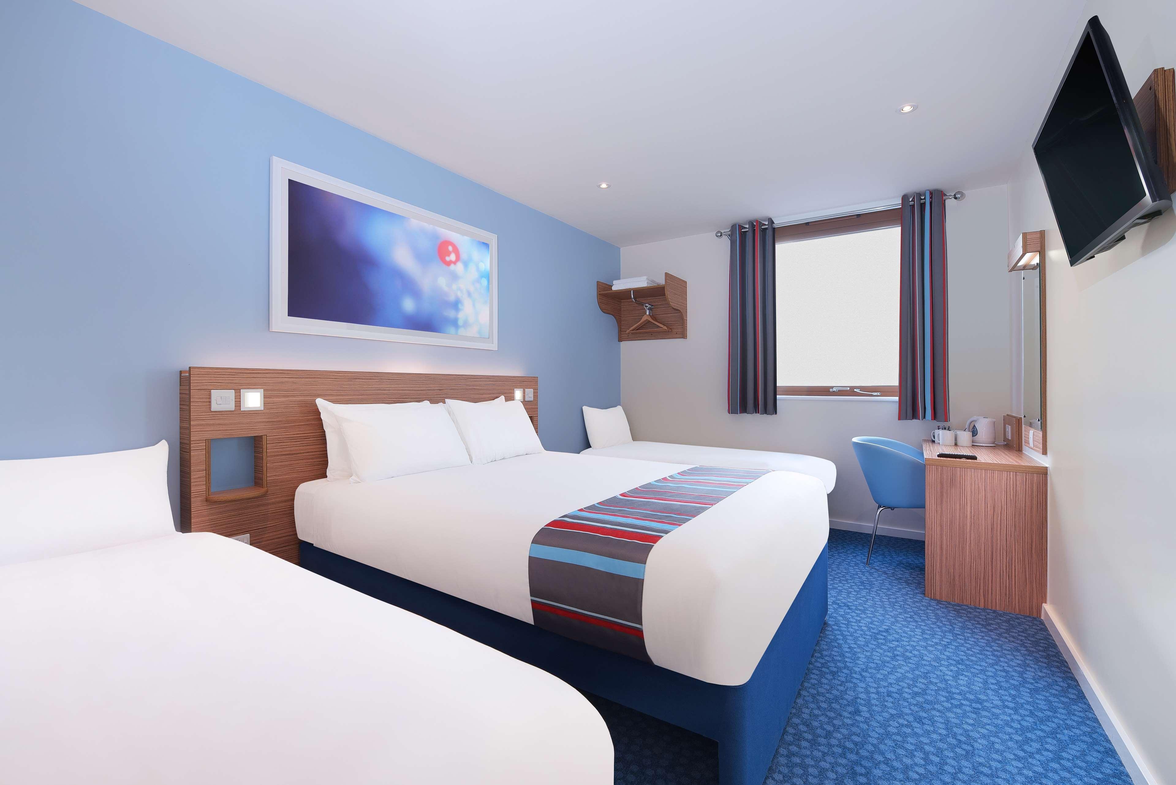 Travelodge Уотърфорд Екстериор снимка