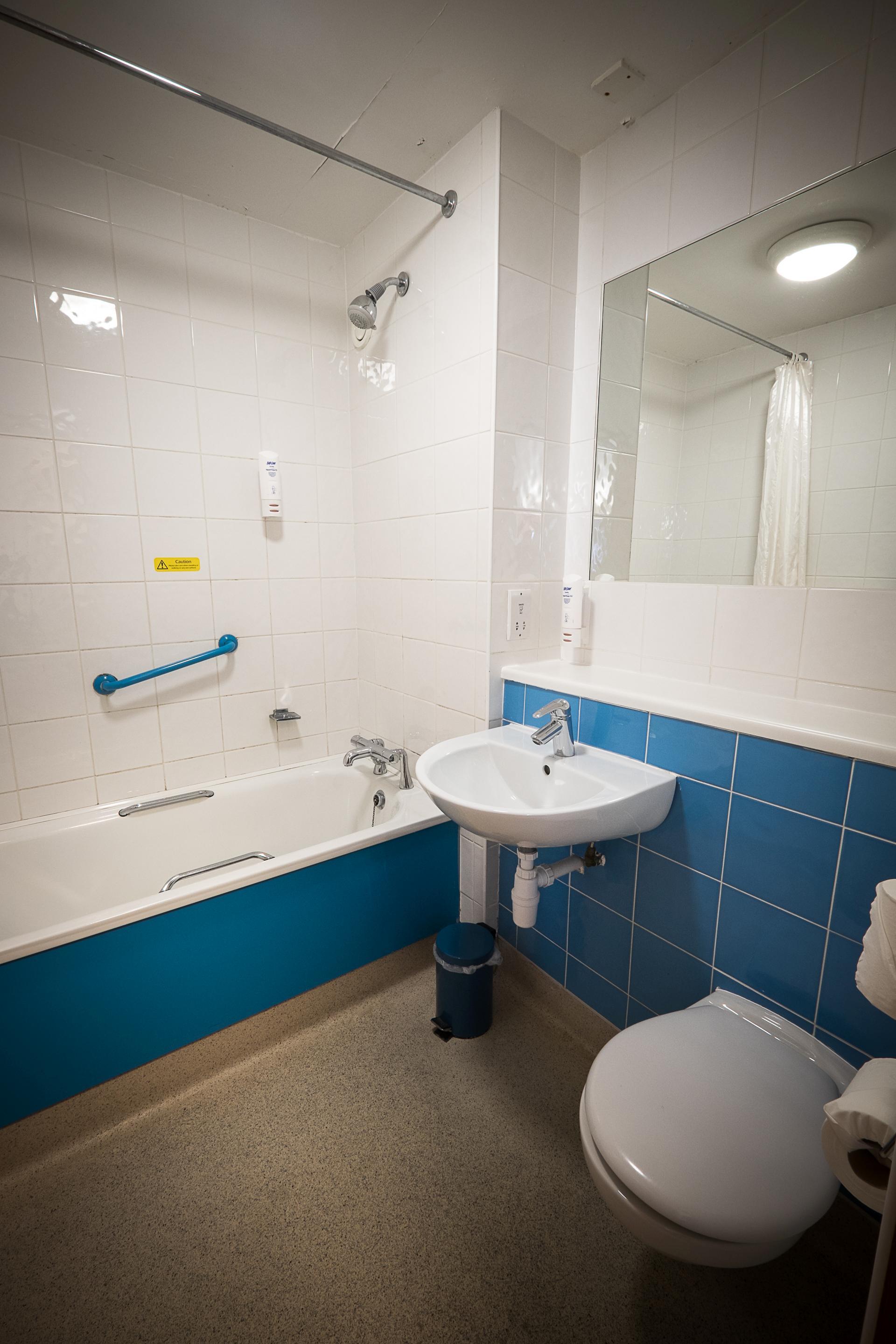 Travelodge Уотърфорд Екстериор снимка